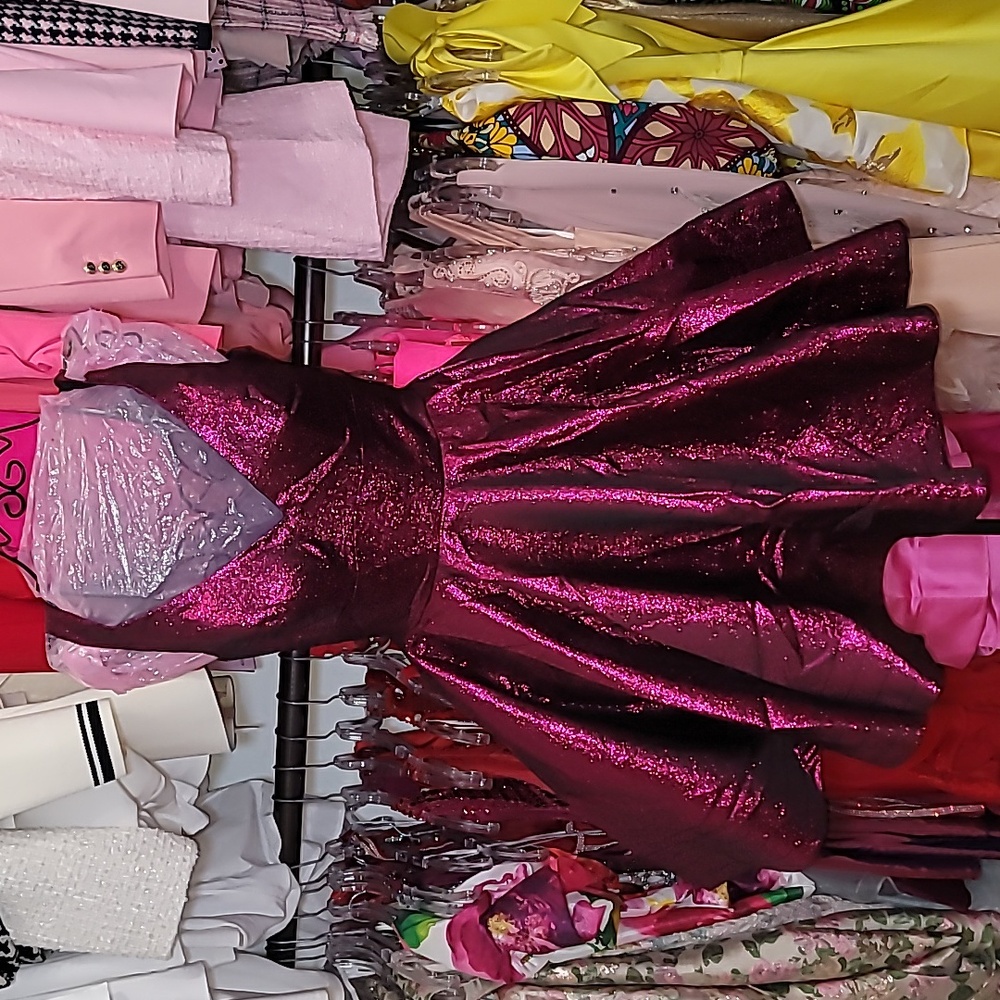 MacDuggal IEENA Metallic Fuschia Size 8